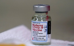 Thời gian kéo dài tiêm vắc-xin Moderna mũi 2 hơn quy định có sao không?