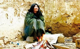 Cậu bé mệnh danh "lười nhất Trung Quốc", 13 tuổi mẹ vẫn cõng trên lưng: Sau 6 năm ngoại hình lẫn cuộc đời tụt dốc đến đau lòng