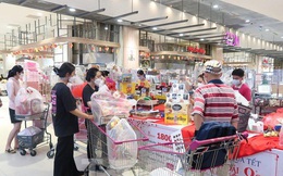 Sức mua tăng nhanh, siêu thị tại TPHCM mở cửa đến nửa đêm bán hàng Tết