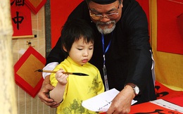 Khám phá phong tục Khai bút: Vì sao người ta hay chọn khai bút mùng 1, đầu năm 2022 viết gì cho cả năm may mắn?