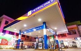 Tăng phí premium và chi phí vận chuyển sẽ tác động ra sao đến lợi nhuận 2 'ông lớn' Petrolimex và PV Oil?