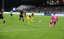 Quang Hải lần đầu ghi bàn ở Ligue 2, giúp Pau FC giữ lại 1 điểm