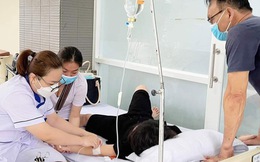 Vụ hàng trăm học sinh iSchool Nha Trang nhập viện: 3 loại vi khuẩn gây ngộ độc nguy hiểm ra sao?
