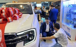 Nhiều lãnh đạo doanh nghiệp phân phối ôtô lớn nhất Việt Nam bất ngờ xin từ nhiệm
