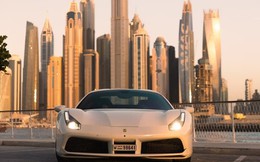 Siêu xe Ferrari là mơ ước của nhiều người nhưng lại bị vứt bỏ đầy rẫy ở thành phố Vàng, muốn mua chỉ cần đáp ứng 1 điều kiện