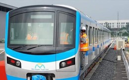 Cận cảnh đoàn tàu metro Bến Thành - Suối Tiên chạy thử ở TPHCM