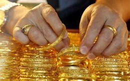Vừa mua vàng buông tay, người dân lỗ ngay 1 triệu đồng/lượng