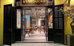Starbucks và Phúc Long đổ bộ Hội An: Như "anh em" sinh đôi, không còn xanh lá, chỉ có vàng và đen