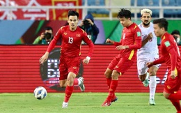 Netizen Trung Quốc ngay lúc này: Nước 1,4 tỷ dân mà không tìm được 11 người biết đá bóng? Giải tán đội tuyển đi!