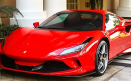 Siêu xe tiền tỷ đua nhau đổ ra đường du xuân: CEO nhà thuốc lái Ferrari mui trần, đại gia lan đột biến xuất hiện cùng McLaren