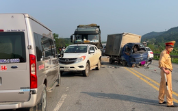Tai nạn liên hoàn trên cao tốc Nội Bài - Lào Cai, hiện trường khiến nhiều người sợ hãi