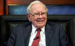 Thay vì đầu tư thêm cổ phiếu tỷ phú Warren Buffett lại có quyết định táo bạo - giữ khối tiền mặt khổng lồ 144 tỷ USD với lý do khiến ai cũng phải trầm trồ, thán phục: Quả là "gừng càng già càng cay"