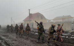 NÓNG: Các lực lượng Nga tiến vào Mariupol - Kiểm soát kho vũ khí chiến lược ở Kharkov!