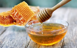 Cách sử dụng mật ong để giảm ho hiệu quả cho người sau mắc COVID-19