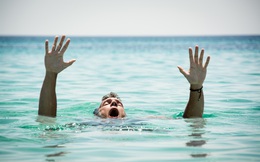 3 KHÔNG khi bơi lội: Người biết bơi rồi cũng cần lưu ý để tránh thủy nạn