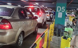 Thêm nhiều hành khách tố bị “làm giá” khi đặt xe ở sân bay Tân Sơn Nhất