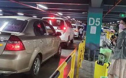 Thêm nhiều hành khách tố bị “làm giá” khi đặt xe ở sân bay Tân Sơn Nhất