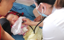 Nhập viện điều trị hậu COVID-19, 2 bé sơ sinh phát hiện bệnh lý nguy hiểm