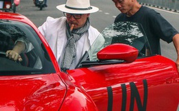 Ông Đặng Lê Nguyên Vũ lần đầu lý giải cụm chữ "UN" dán trên dàn xe khủng của Trung Nguyên, hé lộ hành trình sắp diễn ra