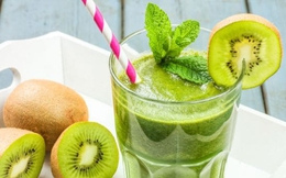 Được coi là loại quả "nhỏ mà có võ" nhưng ăn kiwi cần tuyệt đối nhớ 2 điều để tránh hại thân