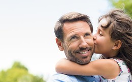 Chuyên gia của Đại học Harvard: Các ông bố nên làm 7 điều này để con gái luôn tự tin và mạnh mẽ