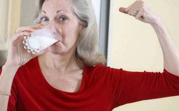 3 thực phẩm ăn quá nhiều sẽ làm cho xương "giòn", uống nhiều sữa cũng vô dụng