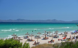 Tại sao đảo Majorca tại Tây Ban Nha lại thu hút lượng lớn khách du lịch, đặc biệt là người nổi tiếng trên khắp thế giới?