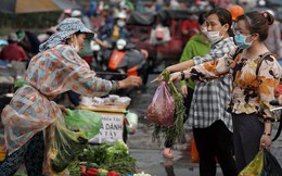 "Bão giá" đánh thẳng vào ví tiền chị em nội trợ: Người thắt lưng buộc bụng, kẻ quay cuồng làm thêm ngoài giờ