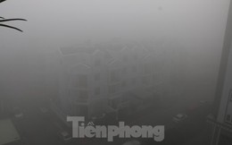 Sương mù bao phủ, TPHCM mờ ảo như Đà Lạt