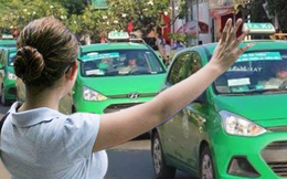 Chán Grab vì cước phí đắt đỏ, hành khách "quay xe" gọi taxi truyền thống và loạt app đặt xe khác