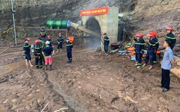 Nóng: Hàng trăm người hối hả giải cứu công nhân mắc kẹt trong hầm thủy điện ở Điện Biên
