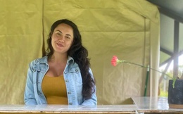 Bỏ 8.000 USD làm lều trại ở Hawaii, cô gái thu về số tiền nhiều không ngờ