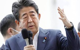Đồng yên tăng giá, chứng khoán Nhật đảo chiều sau tin cựu Thủ tướng Shinzo Abe bị bắn ngã gục