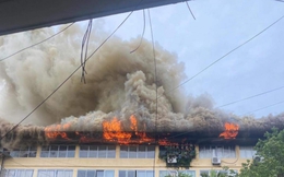 Cháy lớn tại tòa nhà 5 tầng ở Trường Chinh, Hà Nội
