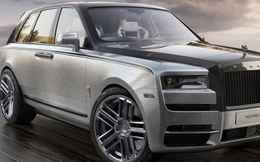 Rolls-Royce Cullinan thêm sang trọng với gói độ của Carlex Design