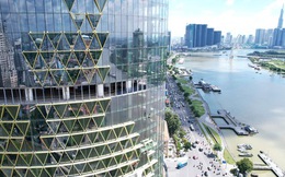 Tòa nhà chọc trời ‘làm xấu bộ mặt' TP.HCM hơn 10 năm có chủ mới, đổi tên thành IFC One Saigon