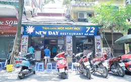 Hàng cơm trưa ở phố cổ Hà Nội toàn phục vụ “dân công sở hạng sang”, đến người nước ngoài cũng biết và tần suất ăn chung cùng người nổi tiếng rất cao