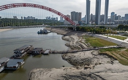 Dấu hiệu khó khăn của kinh tế Trung Quốc lộ ra từ những dòng sông cạn