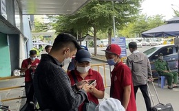 Bát nháo giao thông tại sân bay Tân Sơn Nhất (TP.HCM): Taxi tắt đồng hồ, xe dịch vụ hét giá