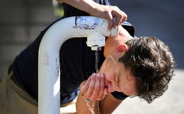 Quốc gia châu Âu tuyên bố thiếu nước, bộ trưởng kêu gọi: "Hãy nghĩ kĩ trước khi rửa xe"