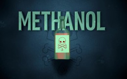Làm sao để nhận biết rượu độc methanol?