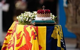 Điều ít biết về áo quan của Nữ hoàng Elizabeth