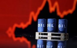 Giá dầu thô xuống thấp nhất 9 tháng