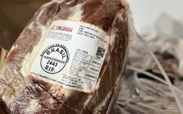 Hà Nội: Tiêu hủy hơn 20 tấn thịt bò đông lạnh không rõ nguồn gốc