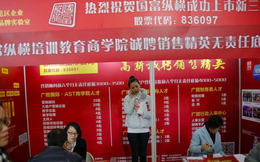 Trung Quốc: Nhiều người thất nghiệp, vé số bán chạy bất ngờ