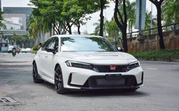 Thêm 1 người Việt chi 2,4 tỷ mua ‘Civic số sàn’ – tổng bán ra đã là 18 chiếc