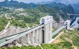 Cỗ máy "chiến thần xám" của Trung Quốc, giúp tàu thủy bay cao tới 200m: Tốc độ nâng mới là điều đáng kinh ngạc