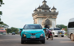 Taxi điện của tỷ phú Phạm Nhật Vượng chính thức xuất hiện tại Lào, mở đầu cho hành trình chinh phục thị trường quốc tế