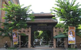 Công ty của đại gia Huy 'máy nổ' dính nợ xấu ở ngân hàng, tài sản thế chấp là khu nhà gỗ 650 tỷ nổi tiếng tại Đà Nẵng