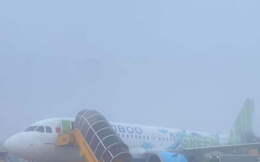 Mây mù liên tục 'bủa vây' sân bay Nội Bài